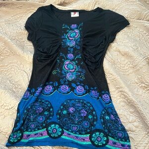 Free People Longer Length Black & Blue T Shirt Top-sz Medium